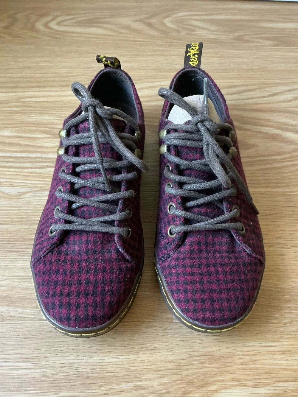 Dr Martens Samira Low Top Wool Shoes Size 6O Oxblood Houndstooth Lace-Up